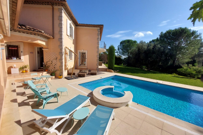 House for sale in LA MOTTE  - 6 rooms - 210 m&sup2; 