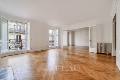 Appartement &agrave; louer &agrave; PARIS 7EME Charonne - 6 pi&egrave;ces - 244 m&sup2; 