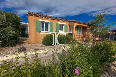 Maison &agrave; vendre &agrave; ST-VICTOR-DE-MALCAP  - 6 pi&egrave;ces - 131 m&sup2; 