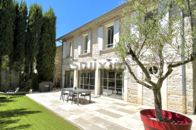 Maison &agrave; vendre &agrave; ST-HILAIRE-DE-BRETHMAS  - 6 pi&egrave;ces - 180 m&sup2; 