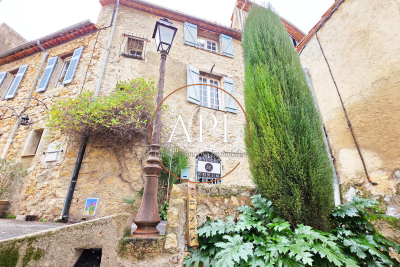 Maison &agrave; vendre &agrave; TOURRETTES  - 3 pi&egrave;ces - 75 m&sup2; 