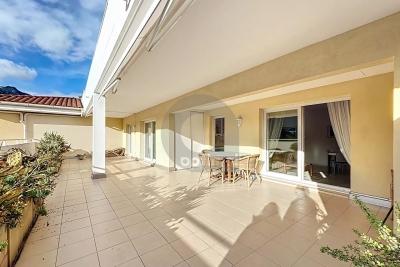 Apartment for sale in MENTON  - 3 rooms - 62 m&sup2; 