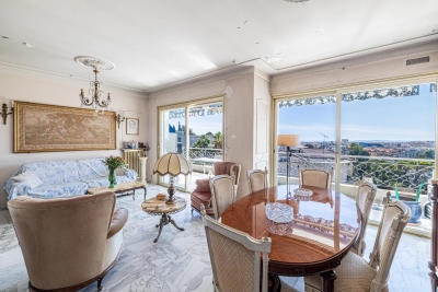 Appartement &agrave; vendre &agrave; NICE Roquebilliere - 3 pi&egrave;ces - 111 m&sup2; 