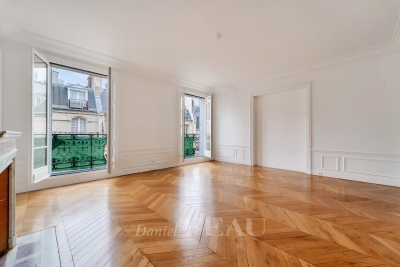 Appartement &agrave; louer &agrave; PARIS 7EME Charonne - 5 pi&egrave;ces - 142 m&sup2; 