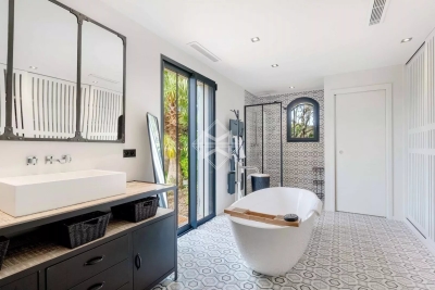Villa à Saint-Tropez &agrave; louer à partir de 40 000 € / semaine, Photo 13