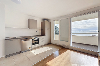 Appartement &agrave; vendre &agrave; ROQUEBRUNE-CAP-MARTIN  - 2 pi&egrave;ces - 52 m&sup2; 