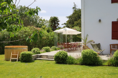 Maison &agrave; vendre &agrave; AHETZE  - 12 pi&egrave;ces - 650 m&sup2; 