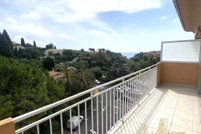 Appartement &agrave; vendre &agrave; ROQUEBRUNE-CAP-MARTIN  - 3 pi&egrave;ces - 63 m&sup2; 