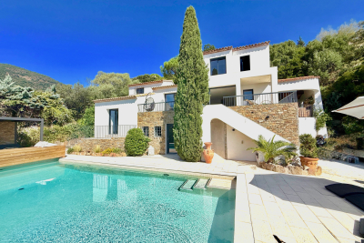 Maison &agrave; vendre &agrave; CAVALAIRE-SUR-MER  - 6 pi&egrave;ces - 140 m&sup2; 