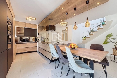 Appartement &agrave; vendre &agrave; ST-AYGULF  - 4 pi&egrave;ces - 111 m&sup2; 