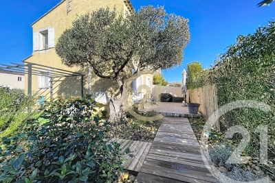 Maison &agrave; vendre &agrave; REMOULINS  - 4 pi&egrave;ces - 83 m&sup2; 