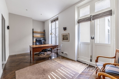 Appartement &agrave; vendre &agrave; PARIS 16EME Saint-Thomas d'Aquin - 4 pi&egrave;ces - 72 m&sup2; 