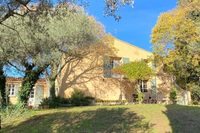 Maison &agrave; vendre &agrave; AIX-EN-PROVENCE  - 9 pi&egrave;ces - 257 m&sup2; 