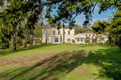 Maison &agrave; vendre &agrave; BORDEAUX  - 12 pi&egrave;ces - 600 m&sup2; 