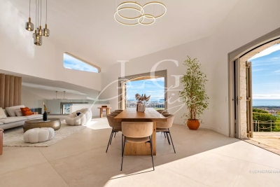 Maison &agrave; vendre &agrave; MANDELIEU-LA-NAPOULE Le Roc Fleuri-Capitou (Jeanne d'Arc) - 7 pi&egrave;ces - 307 m&sup2; 