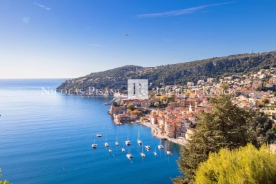 Appartement &agrave; vendre &agrave; VILLEFRANCHE-SUR-MER  - 2 pi&egrave;ces - 74 m&sup2; 