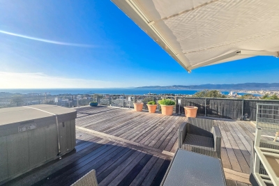 Appartement &agrave; vendre &agrave; ST-RAPHAËL  - 5 pi&egrave;ces - 216 m&sup2; 