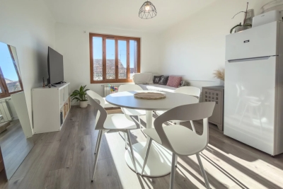 Appartement &agrave; vendre &agrave; LA LONDE-LES-MAURES  - 2 pi&egrave;ces - 38 m&sup2; 