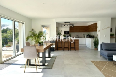 Maison &agrave; vendre &agrave; MANDELIEU-LA-NAPOULE La Constance-Le Puy - 5 pi&egrave;ces - 150 m&sup2; 