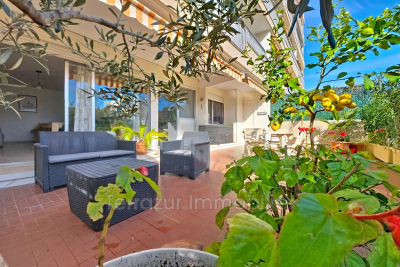 Appartement &agrave; vendre commerces a louer 