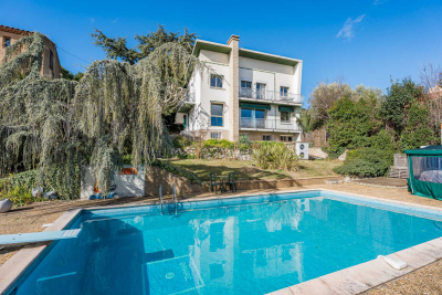 Maison &agrave; vendre &agrave; AUBAGNE  - 8 pi&egrave;ces - 200 m&sup2; 