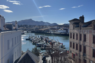 Appartement &agrave; vendre &agrave; ST-JEAN-DE-LUZ  - 3 pi&egrave;ces - 108 m&sup2; 