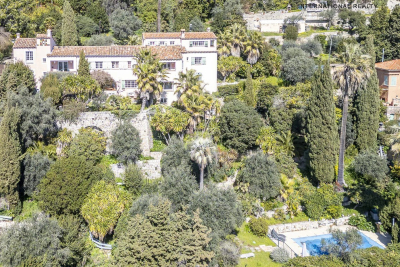 Maison &agrave; vendre &agrave; GRASSE  - 10 pi&egrave;ces - 322 m&sup2; 