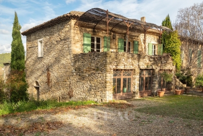 Maison &agrave; vendre &agrave; Saignon  - 8 pi&egrave;ces 550 m&sup2; 