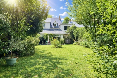 Maison &agrave; vendre &agrave; NANTES  - 9 pi&egrave;ces - 220 m&sup2; 