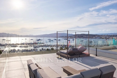 Apartment for sale in CANNES  - 4 rooms - 175 m&sup2; 