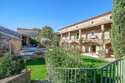 Maison &agrave; vendre &agrave; UZÈS  - 11 pi&egrave;ces - 445 m&sup2; 