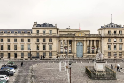 Appartement &agrave; vendre &agrave; PARIS 7EME  - 4 pi&egrave;ces - 98 m&sup2; 