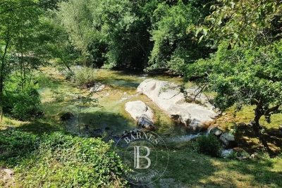 Maison &agrave; vendre &agrave; TOURRETTES-SUR-LOUP  - 7 pi&egrave;ces - 158 m&sup2; 