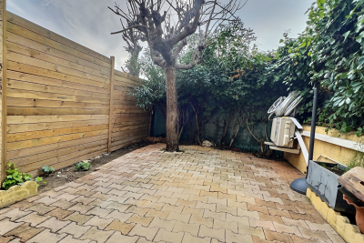 Appartement &agrave; vendre &agrave; SAUSSET-LES-PINS Vaufreges-Leon Lachamp - 1 pi&egrave;ces - 29 m&sup2; 