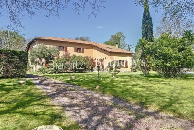 Maison &agrave; vendre &agrave; MIMIZAN  - 10 pi&egrave;ces - 290 m&sup2; 