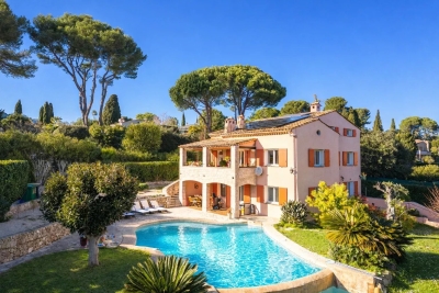 House for sale in ANTIBES  - 9 rooms - 349 m&sup2; 