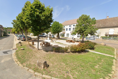 Maison &agrave; louer &agrave; ST JEAN DE VAUX  - 3 pi&egrave;ces - 84 m&sup2; 