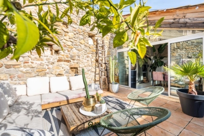 Maison &agrave; vendre &agrave; LAUDUN-L'ARDOISE  - 4 pi&egrave;ces - 140 m&sup2; 