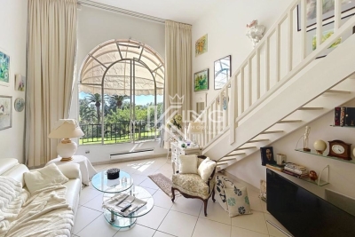 Appartement &agrave; vendre &agrave; St-Raphaël  - Studio 74 m&sup2; 