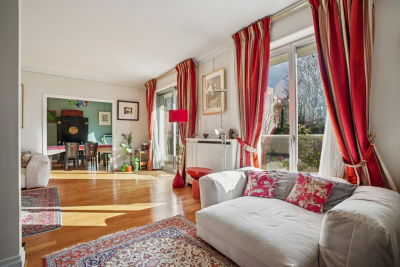 Appartement &agrave; vendre &agrave; NEUILLY SUR SEINE  - 5 pi&egrave;ces - 132 m&sup2; 