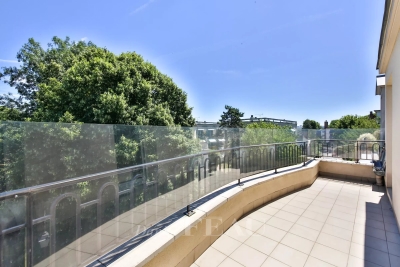 Appartement &agrave; louer &agrave; ST CLOUD Pince_Vins - 7 pi&egrave;ces - 217 m&sup2; 