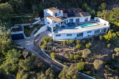 House for sale in MANDELIEU-LA-NAPOULE  - 4 rooms - 161 m&sup2; 