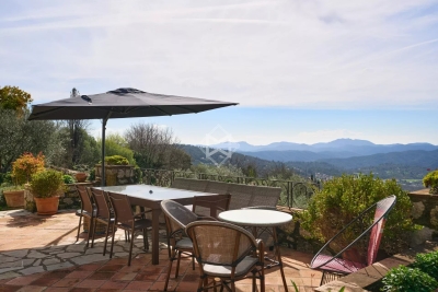 Maison &agrave; vendre jardin montauroux 