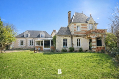 Maison &agrave; vendre &agrave; NANTES  - 9 pi&egrave;ces - 218 m&sup2; 