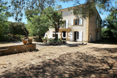 Maison &agrave; vendre &agrave; CORNILLON-CONFOUX  - 8 pi&egrave;ces - 237 m&sup2; 