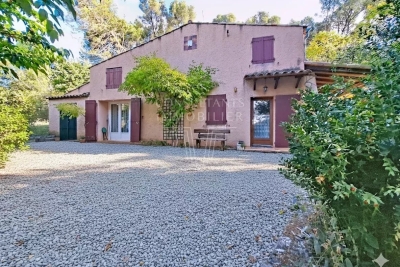 Maison &agrave; vendre &agrave; LE THOLONET  - 5 pi&egrave;ces - 150 m&sup2; 