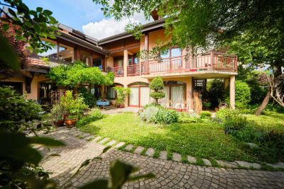 Maison &agrave; vendre &agrave; ANNECY-LE-VIEUX  - 7 pi&egrave;ces - 266 m&sup2; 