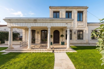 Maison &agrave; vendre &agrave; BORDEAUX  - 8 pi&egrave;ces - 391 m&sup2; 