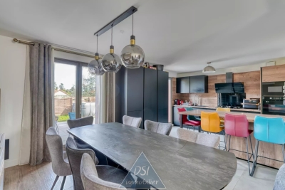 Maison &agrave; vendre &agrave; MEYZIEU  - 5 pi&egrave;ces - 127 m&sup2; 