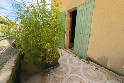 Maison &agrave; vendre &agrave; ST-QUENTIN-LA-POTERIE  - 5 pi&egrave;ces - 80 m&sup2; 